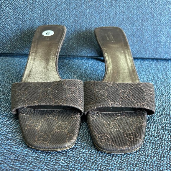 HRD Vintage Gucci Sandals - Picture 1 of 12
